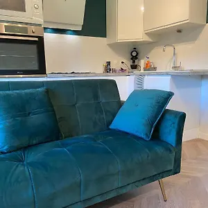 https://superbe-t2-gaillard.hotels-rhonealpes.com